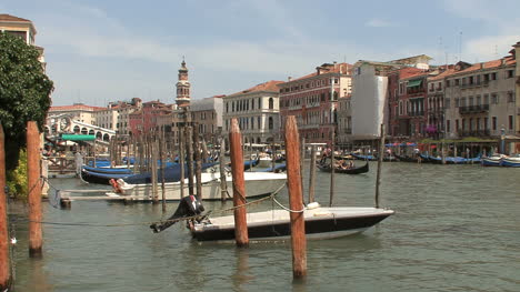 Kanalszene-Von-Venedig