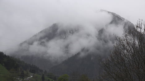 österreich-Wolke-Bedeckt-Spitzenzeitraffer