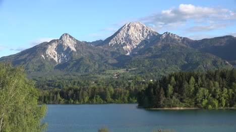 Austria-mountain-above-the-Faaker-See-zoom-out