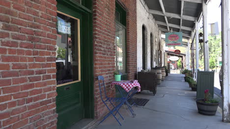 California-Amador-covered-walkway