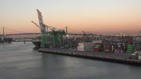 California-San-Pedro-container-port-at-dusk