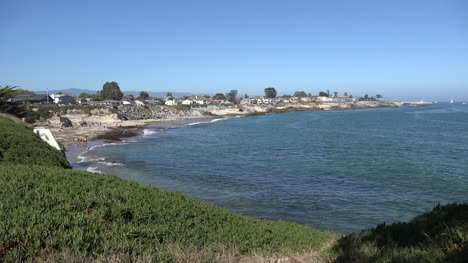 California-Santa-Cruz-view-toward-lighthouse-point