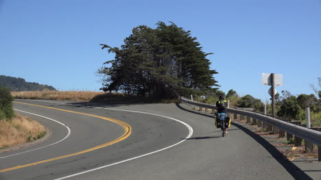 Kalifornien-Fahrrad-Auf-Küstenstraße
