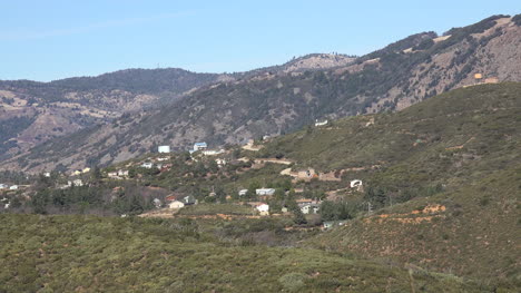 California-houses-in-Julian
