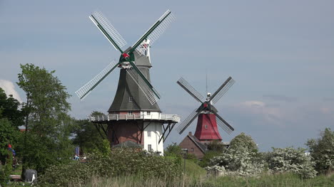Deutschland-Windmühlen-Bei-Greetsiel