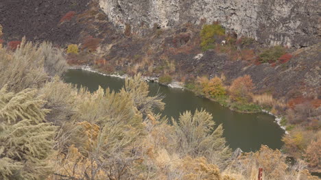 Idaho-looking-down-at-Snake-River