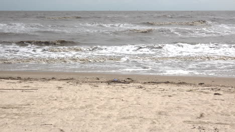 Louisiana-sand-beach-and-waves