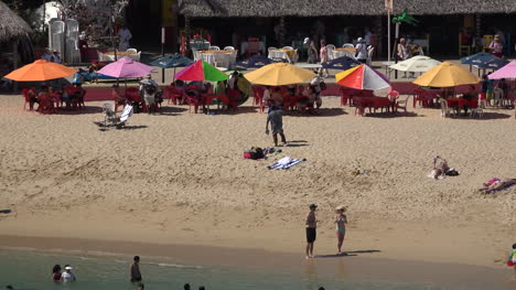 Mexico-Huatulco-beach-with-umbrellas