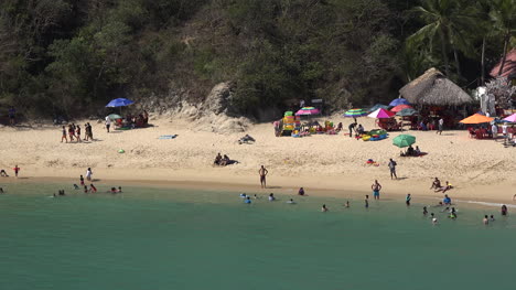 Mexico-Huatulco-looking-down-at-people-on-beach
