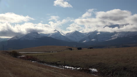 Montana-Berge-Aus-Den-Ebenen