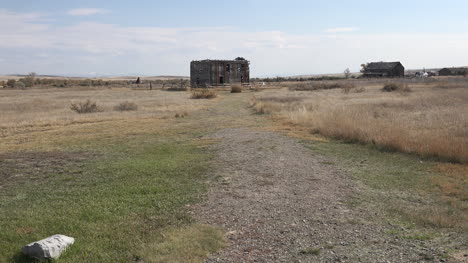 Montana-old-hotel-in-Gallatic-City-ruin