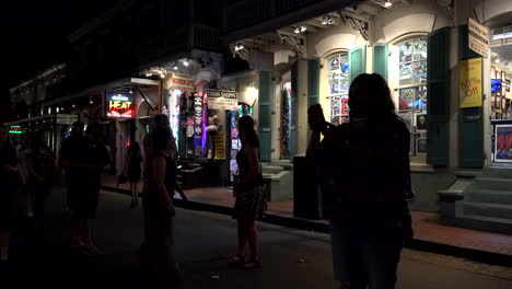 New-Orleans-Bourbon-street-night