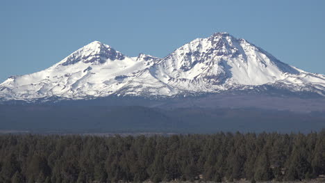 Oregon-Se-Aleja-De-Tres-Hermanas