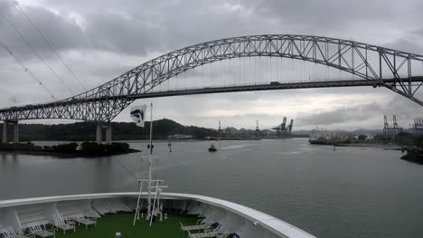 Panamá-Acercándose-Al-Puente-De-Las-Américas