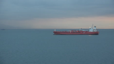 Panama-red-ship-zooming-out