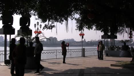 Guangzhou-park-by-river