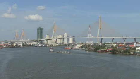 Puente-Sobre-El-Río-Chao-Phraya