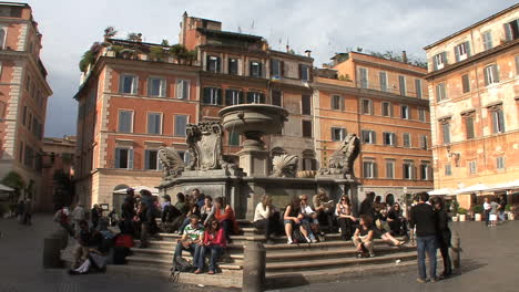 Santa-Maria-Trastavere-Brunnen-Rom