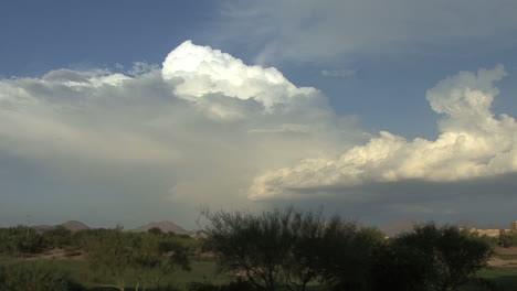 Nube-De-Truenos-De-Arizona