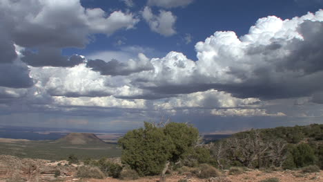 Arizona-Ansicht-Mit-Wolken