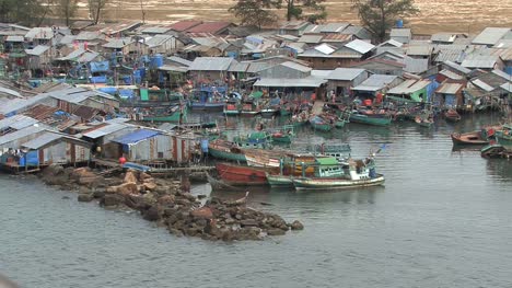 Kambodschanisches-Fischerdorf