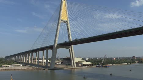 Puente-Sobre-El-Río-Chao-Phraya