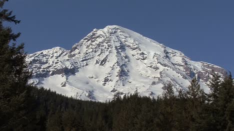 Vista-Invernal-Del-Monte-Rainier
