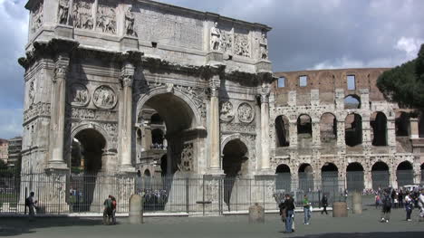 Arco-De-Roma-De-Constantino-Y-Coliseo