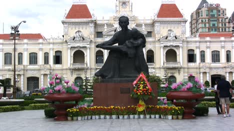 Ho-Chi-Minh-Stadt-Statue