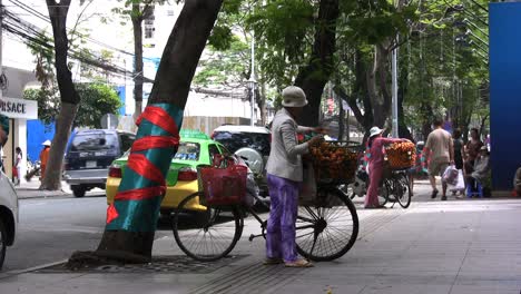 Acera-En-La-Ciudad-De-Ho-Chi-Minh