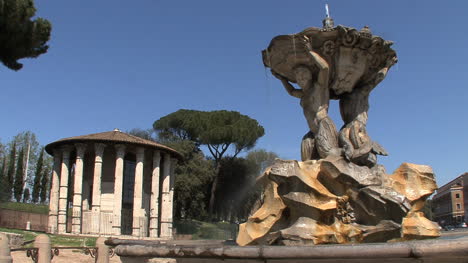 Templo-Romano-Y-Fuente-Barroca