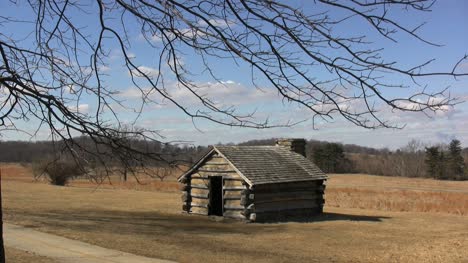 Valley-Forge-log-cabin
