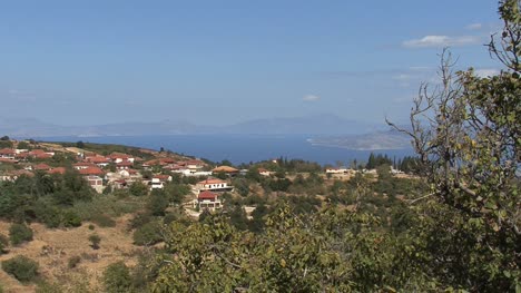 Sartenes-Vista-Hacia-El-Golfo-De-Corinto