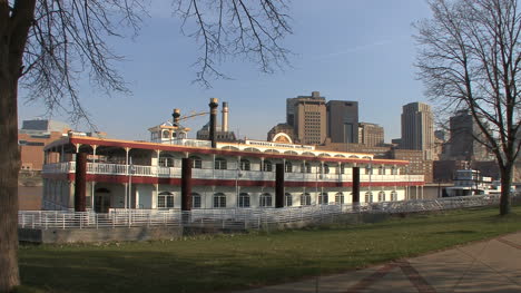 Boot-Und-St-Paul-Skyline