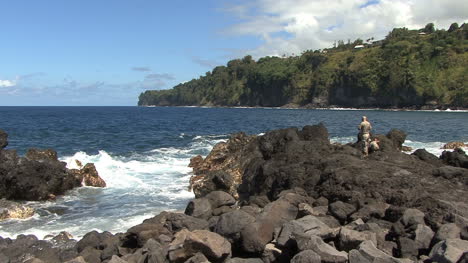 Hawaii-people-and-waves-Laupahoehoe-2