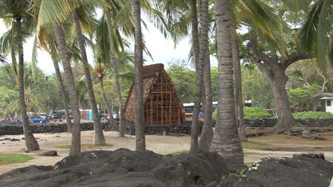 Hawaii-Zooms-on-hut-Place-of-Refuge-2