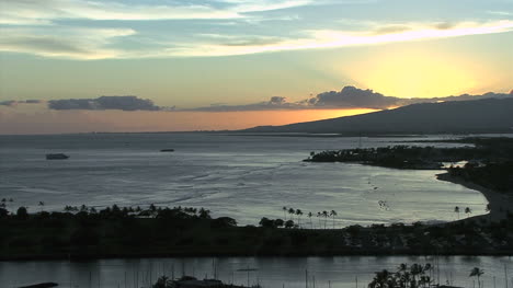 Honolulu-Küste-Nach-Sonnenuntergang