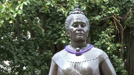 Königin-Liliuokalani-Statue