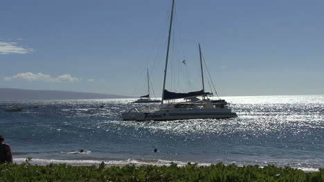 Maui-backlit-boats