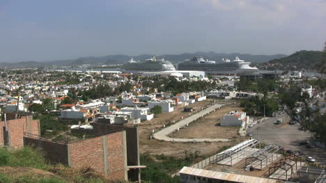 Mazatlan-view-with-cruise-ships