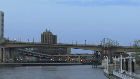 San-Pablo-Y-El-Río-Al-Atardecer