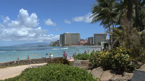Escena-De-La-Playa-De-Waikiki