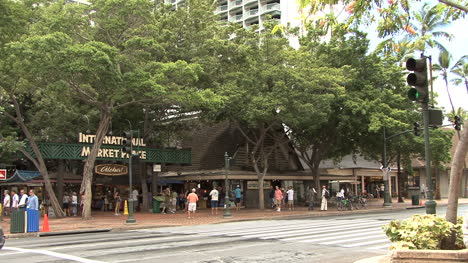 Waikiki-Internationaler-Markt