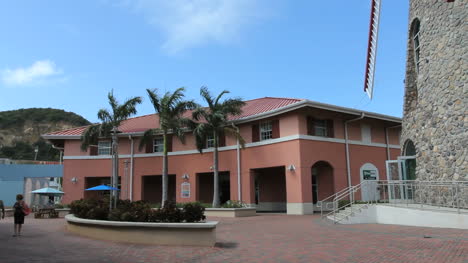 St-Thomas-port-buildings