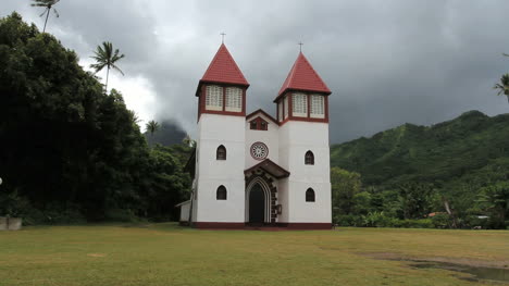 Eine-Katholische-Kirche-In-Moorea