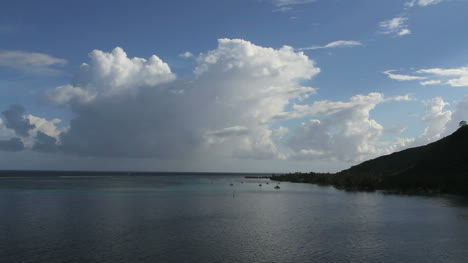 Moorea-cloud-at-Opunohu-Bay-entrance