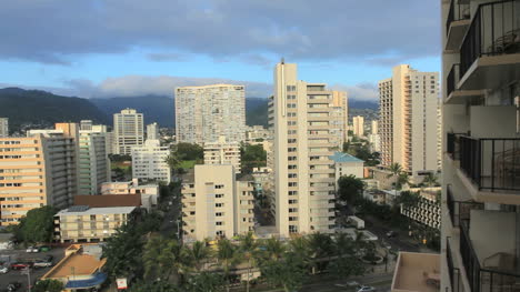 Skyline-Von-Honolulu-Von-Einem-Hohen-Gebäude-Tall