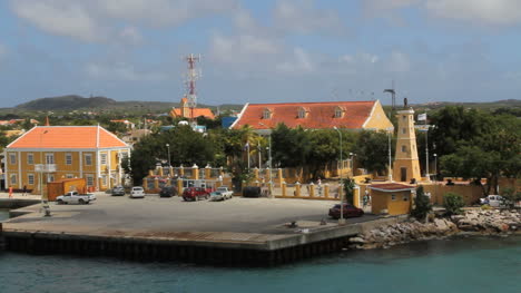 Bonaire-Kralendiji-town