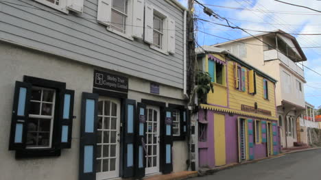 Tortola-Coloridas-Casas-En-Road-Town