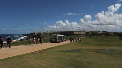 San-Juan-El-Morro-walkway